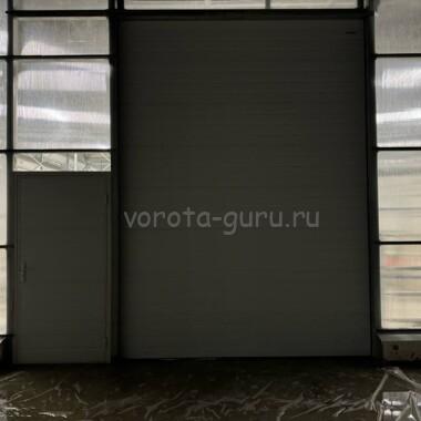 секционные промышленные ворота с установкой